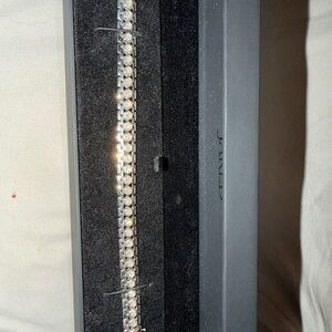 Elegant Silver Bracelet with diamonds